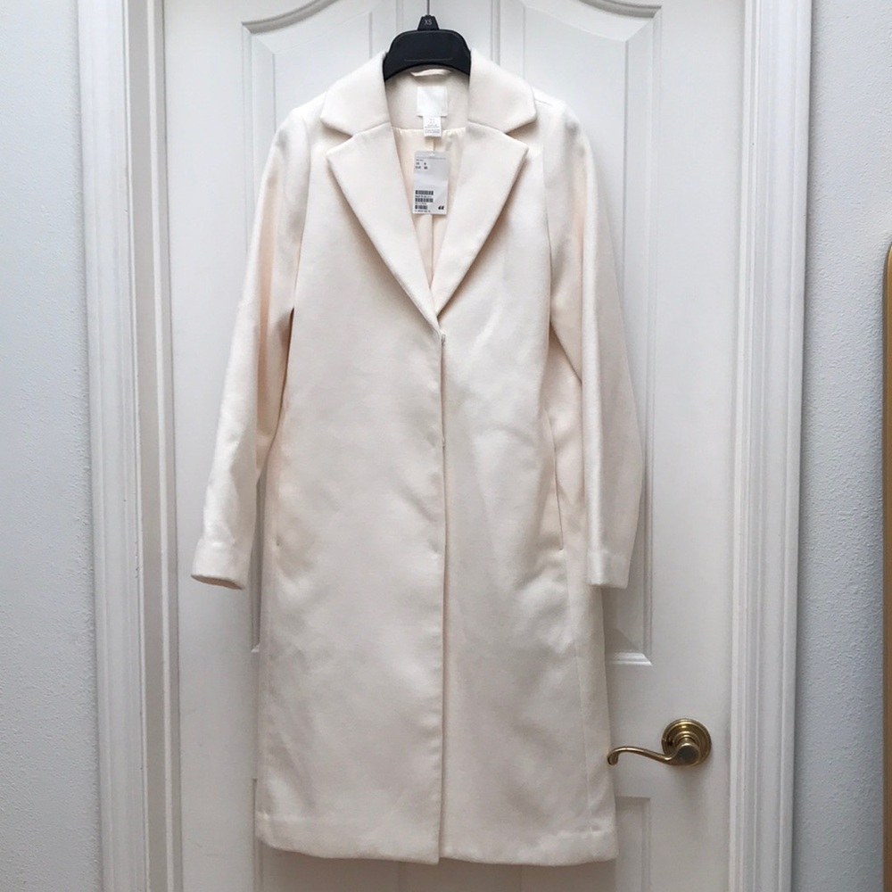 Elegant New w Tags H&M Ivory Cream White Long Soft Coat Size Zero ❄️